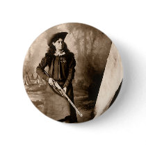 1898 Photo of Miss Annie Oakley Holding a Rifle Pinback Button