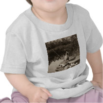 1906 A Slight Nibble Vintage Stereoview Card T Shirt