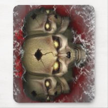 3 evil skull mouse mat