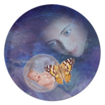 A baby and mother's joy plates