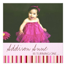 Ă?re invitation d'anniversaire de rose et de bébé 