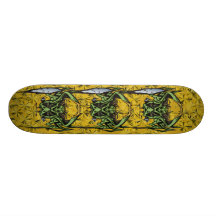 Alien Battle Skate Deck