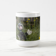 Alien in the sun mugs