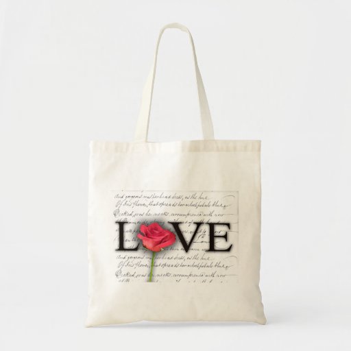 Amour et un rose sac