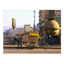 An awkward delivery postcard