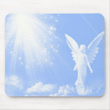 Ange dans les nuages tapis de souris
