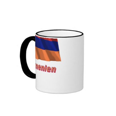 Armenien Fliegende Flagge mit deutschem Namen Mugs by Vexillophile