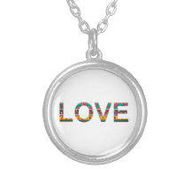 Art tribal de mot d'amour pendentif
