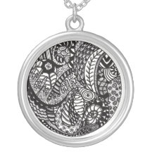 Artsy Necklace Black & White