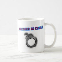 Associé - dedans - menotte de droite de crime tasses