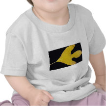 Attractive Sassafras leaf Tshirts
