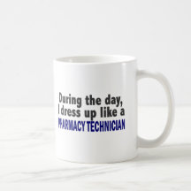 Au cours de la journée je m'habille comme le techn mug à café