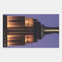 Aube : Empire State Building allumé toujours vers  Sticker En Rectangle