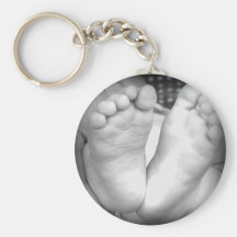 baby feet.jpg key chain