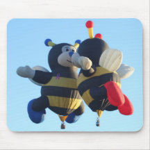 Baisers du tapis de souris d'abeilles