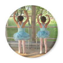 Ballerinas Magnet