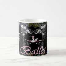 Ballet grand Jete dans la tasse fleurie de voûte