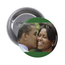 BARACK AND MICHELLE OBAMA BUTTON