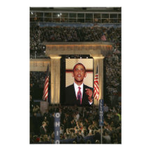 Barak Obama speaks at the last night of the Photo