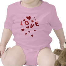 Barboteuse rose de bébé d'amour