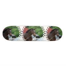 Bay Horse Lunging Skateboard