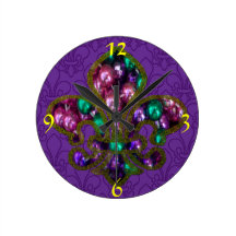 Beaded Fleur de Lis clock
