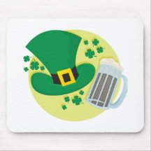 Bière et chapeau tapis de souris