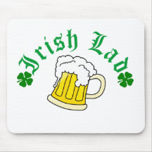 Bière irlandaise de jeune homme tapis de souris