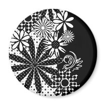 Black And White Dotted Magnet