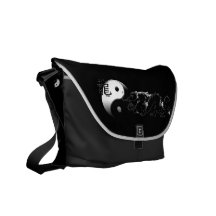 Black and White Dragon with Yin Yang Commuter Bags