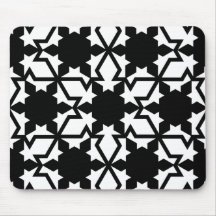 Black and White Snowflake Pattern Mousepad