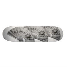 Black & White Fan Skateboard