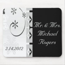 Black & White Snowflake Wonderland Set Mouse Pad