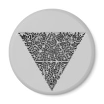 Blackwork Triangle Knot Round Magnet