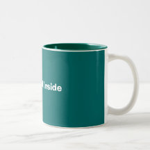 Boisson chaude à l'intérieur mug à café