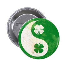Bouton irlandais de Yin Yang de shamrock Badge