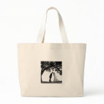 Bride Kiss under Oak Bag
