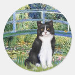 Bridge - Black and White cat Round Stickers