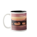 Bridges over the Arno River at sunset, Mug