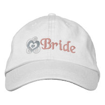 Broderie nuptiale de jeune mariée casquette brodée