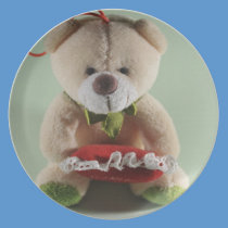 Brown bear stuffed toy plates