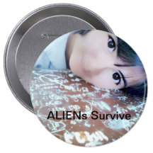 Button alien motiv