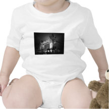BW Black & White London Tower Bridge T Shirts
