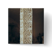 Calendrier de Saison', pillar depicting the Button