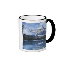 Canada, Alberta, Banff National Park, Lake Mugs