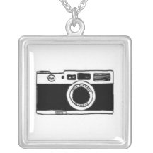 Capture It Necklace