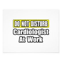 Cardiologue au travail invitations personnalisées
