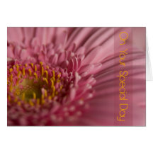 Carte rose de félicitation de mariage de Gerbera