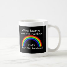 Ce qui se produit au-dessus de l'arc-en-ciel… tasse à café