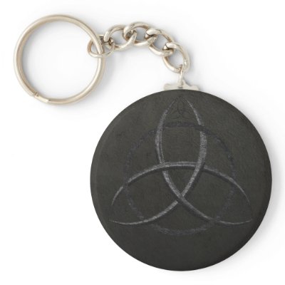 Celtic Trinity Knot Key Chain by packratgraphics